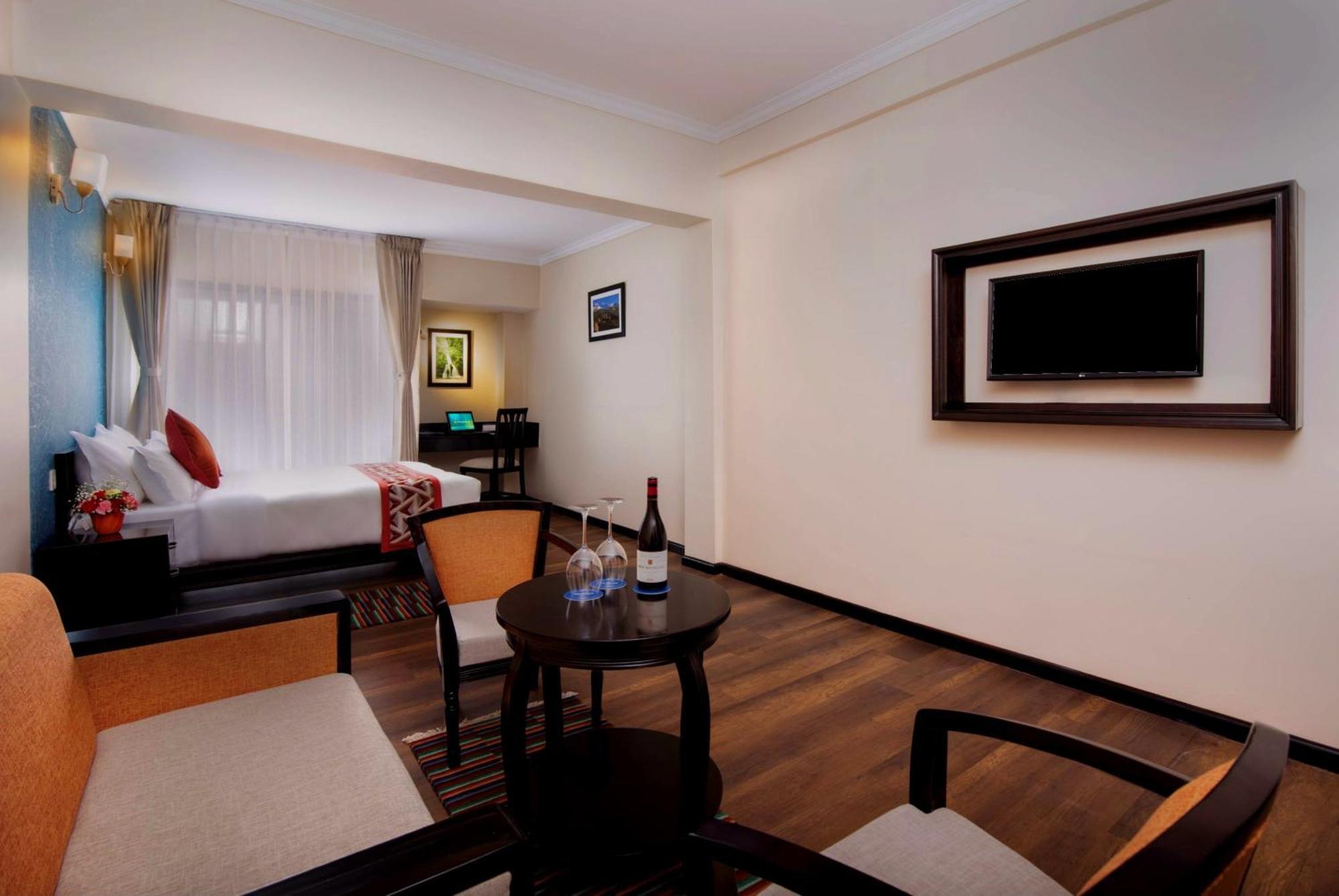 Hotel Sarowar Pokhara Room photo